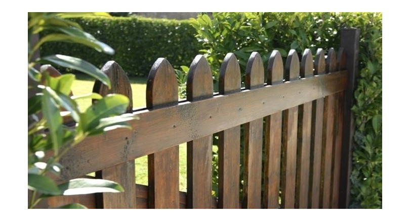 Jak zrobić płotek na działce