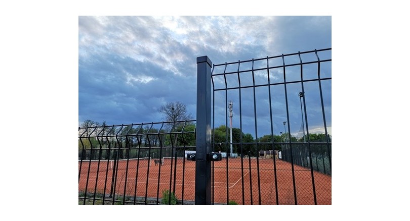 Kalkulator ogrodzenia z siatki metalowej i paneli