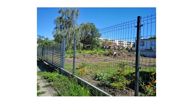 Jaka powinna być średnica otworu pod słupek ogrodzeniowy?