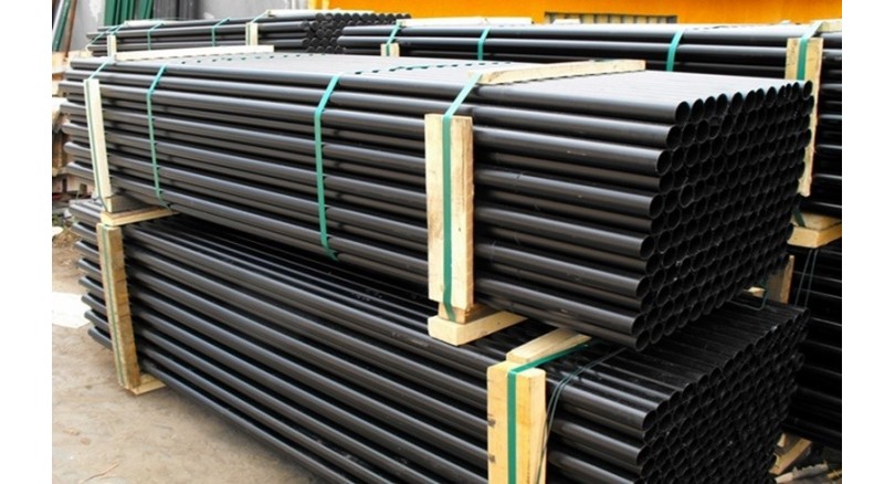 Jakie słupki wybrać do siatki 150 cm?