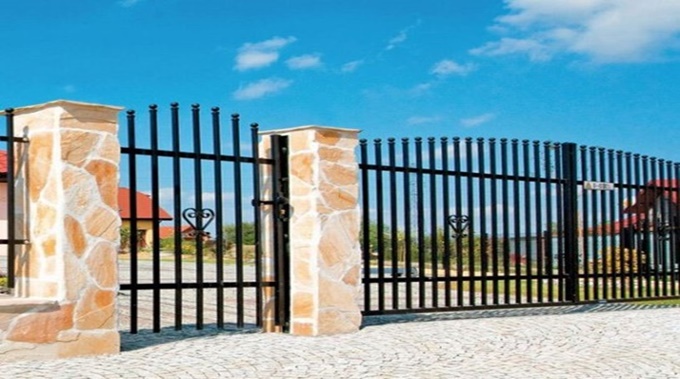 brama z furtką, brama panelowa, brama stalowa