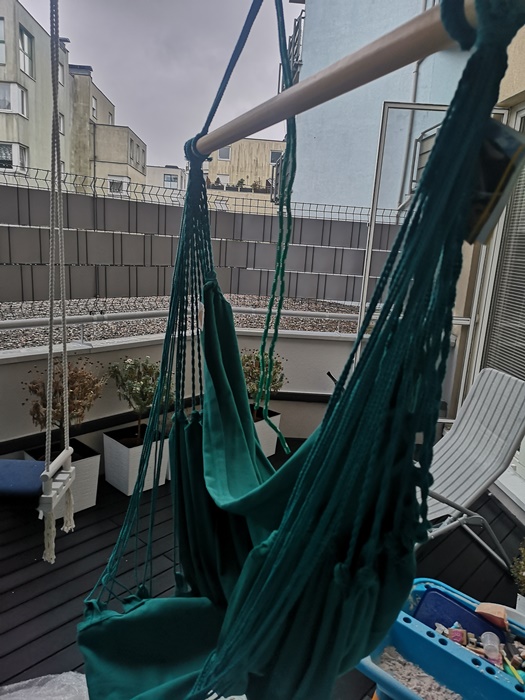 taśma-ogrodzeniowa-odrgadzająca-od-sąsiadów